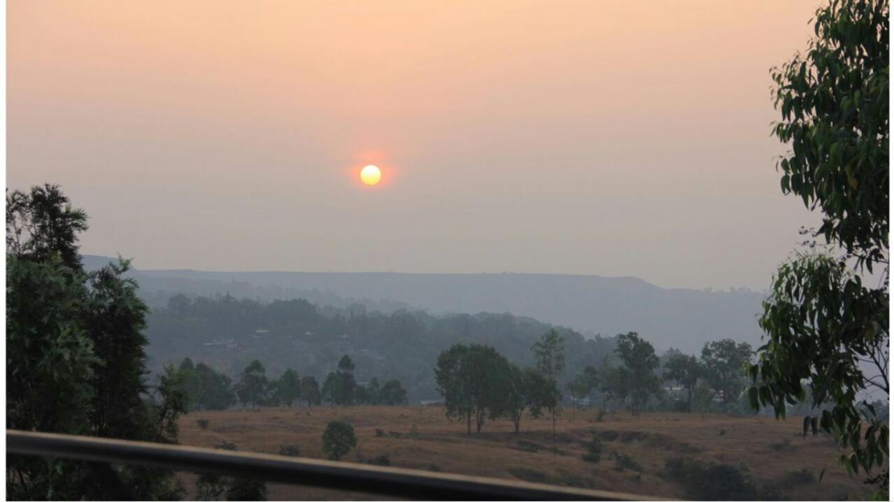 Inaya Bungalow Villa Panchgani Exterior photo